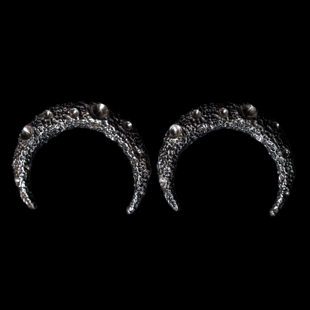 LUNA ADVERSA EARRINGS